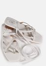 Missguided - White White Toe Post Ribbon Sandals Missguided - White White Toe Post Ribbon Sandals