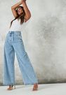 Missguided - Light Blue Pleated Waistband Wide Leg Jeans Missguided - Light Blue Pleated Waistband Wide Leg Jeans