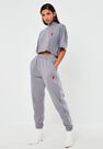 Missguided - Grey Playboy X Missguided Grey Contrast Piping Oversized Joggers Missguided - Grey Playboy X Missguided Grey Contrast Piping Oversized Joggers
