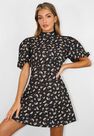 Missguided - Black Floral Print High Neck Puff Sleeve Mini Dress Missguided - Black Floral Print High Neck Puff Sleeve Mini Dress