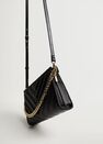Mango - Black Chain Cross Body Bag Mango - Black Chain Cross Body Bag