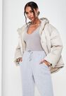 Missguided - Stone Stone Dipped Hem Oversized Puffer Jacket Missguided - Stone Stone Dipped Hem Oversized Puffer Jacket